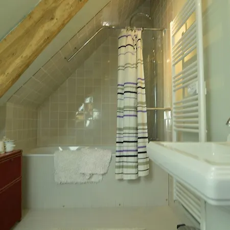 Amazing Holiday In Regneville-sur-mer With Garden Dom wakacyjny Hauteville-sur-Mer